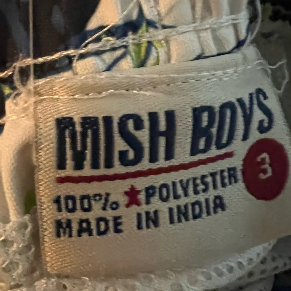 Mish boys shark swim trunk size 3 excellent condition